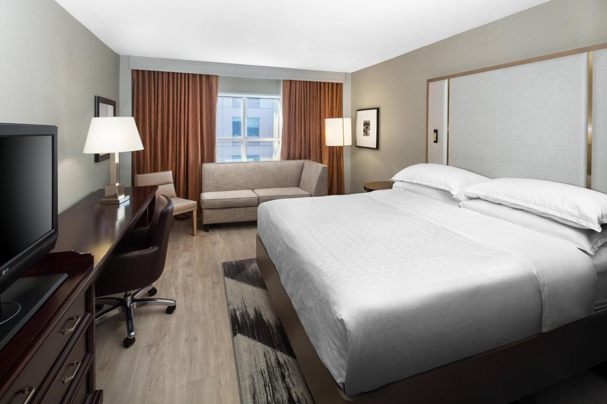 Sheraton Raleigh Hotel Buitenkant foto