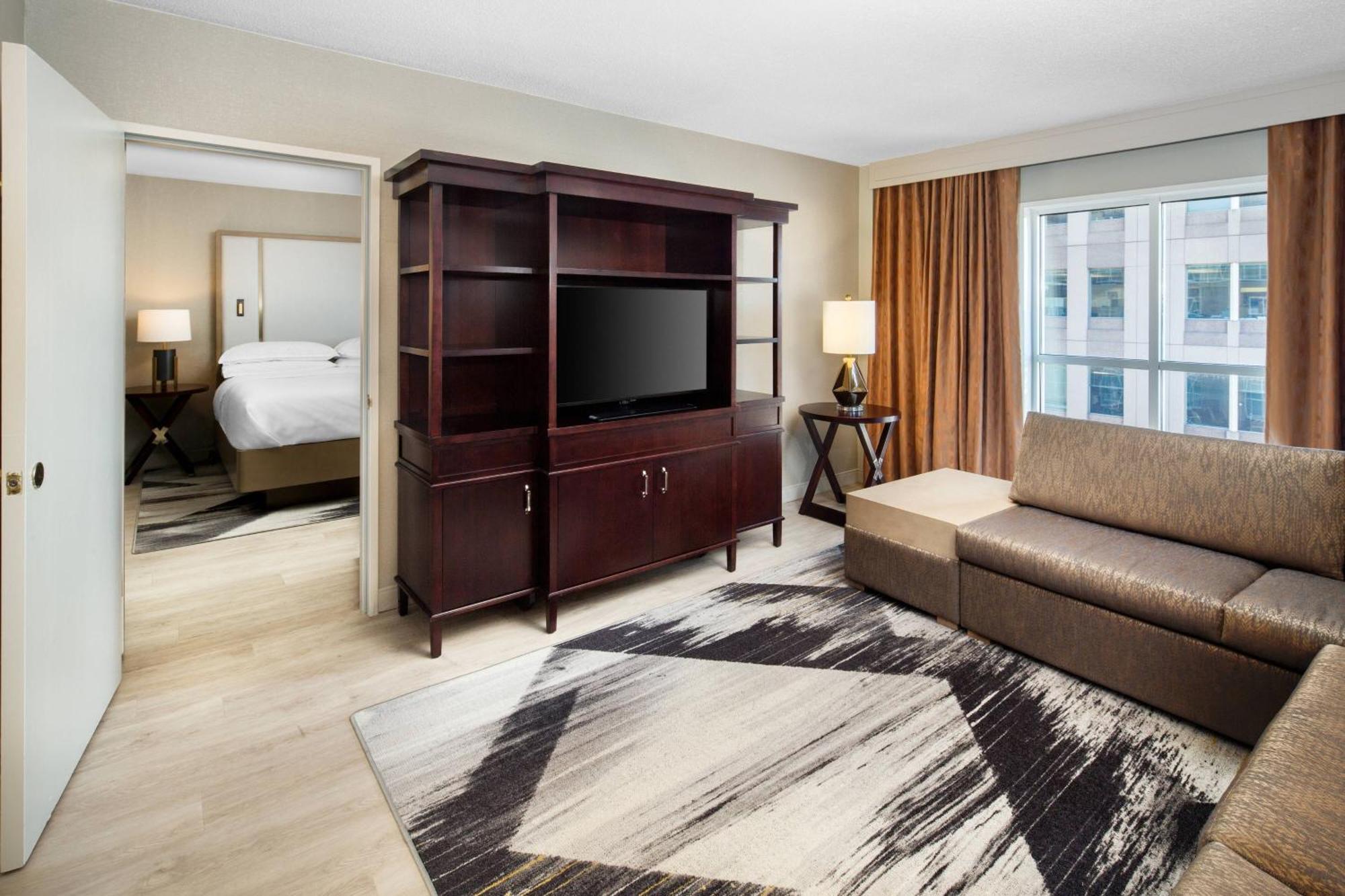 Sheraton Raleigh Hotel Buitenkant foto