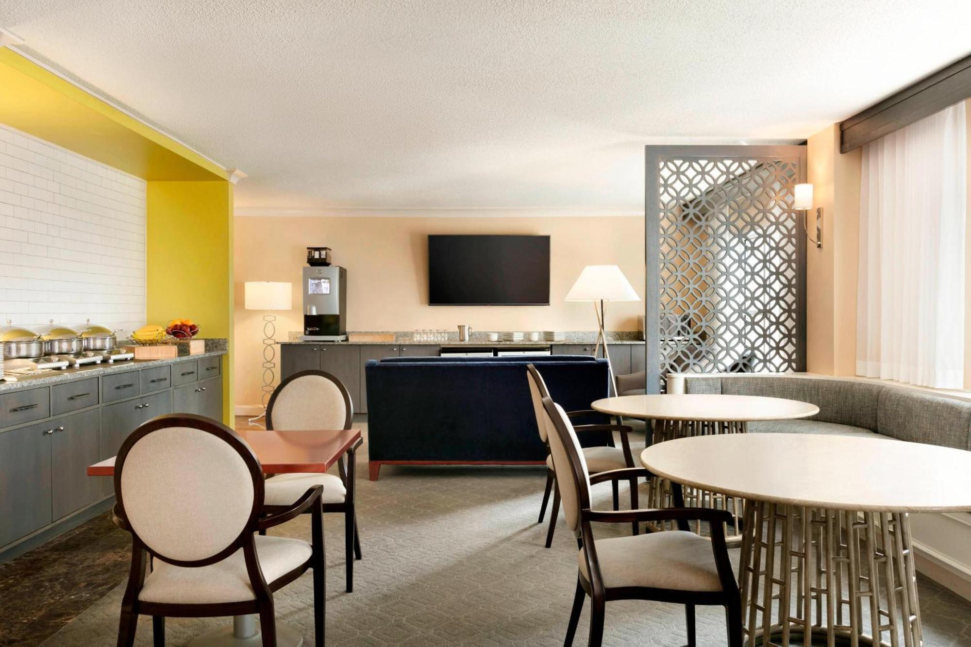 Sheraton Raleigh Hotel Buitenkant foto