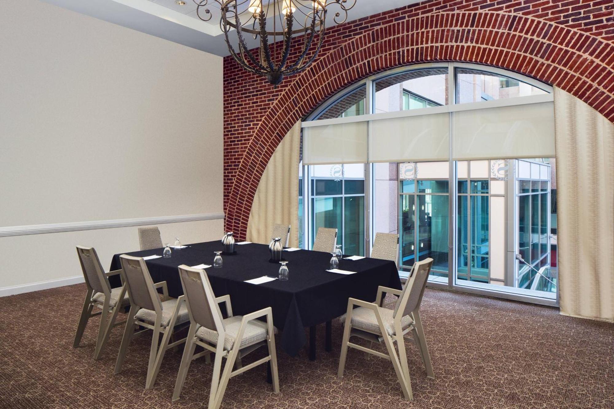 Sheraton Raleigh Hotel Buitenkant foto