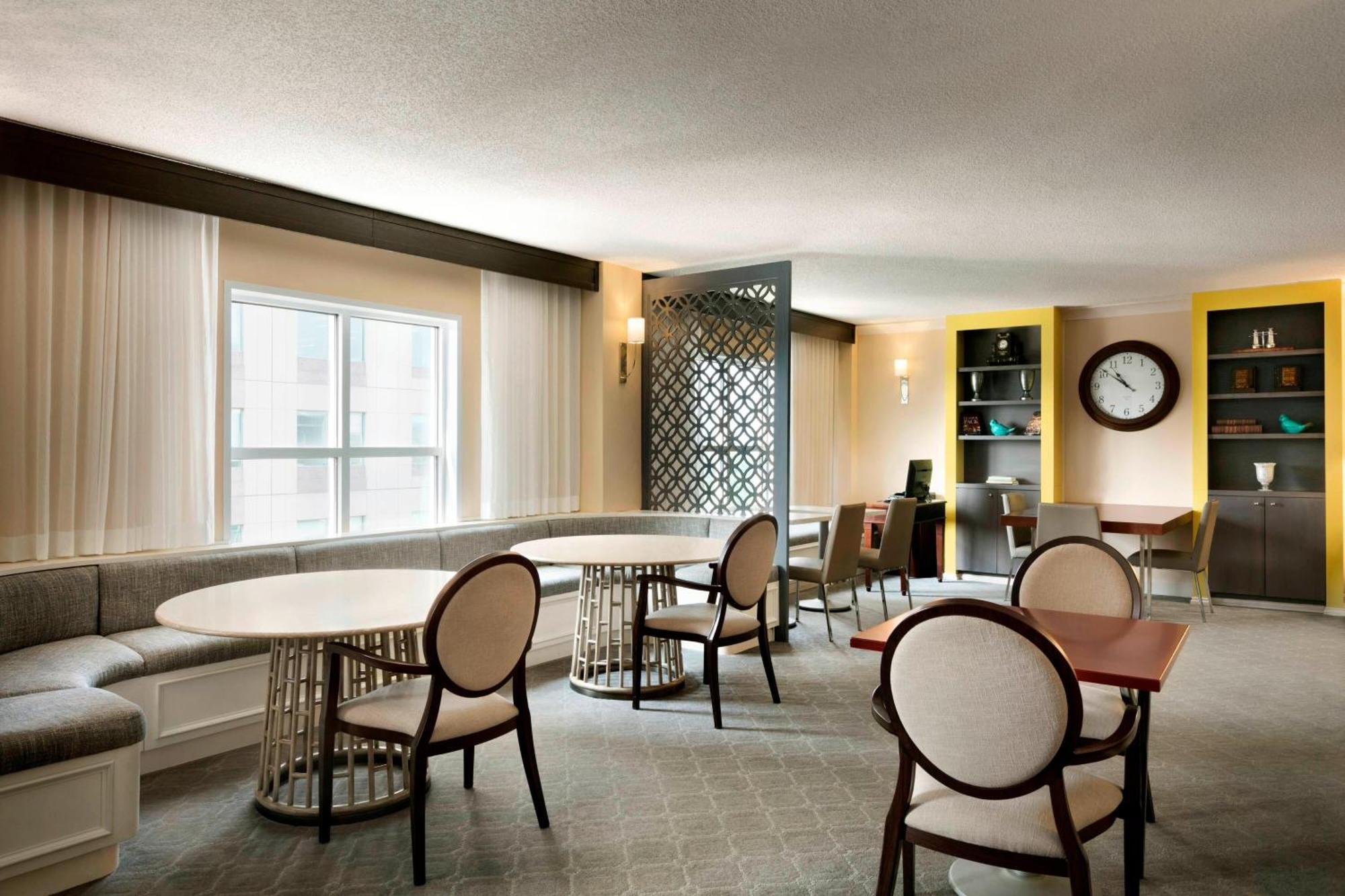 Sheraton Raleigh Hotel Buitenkant foto