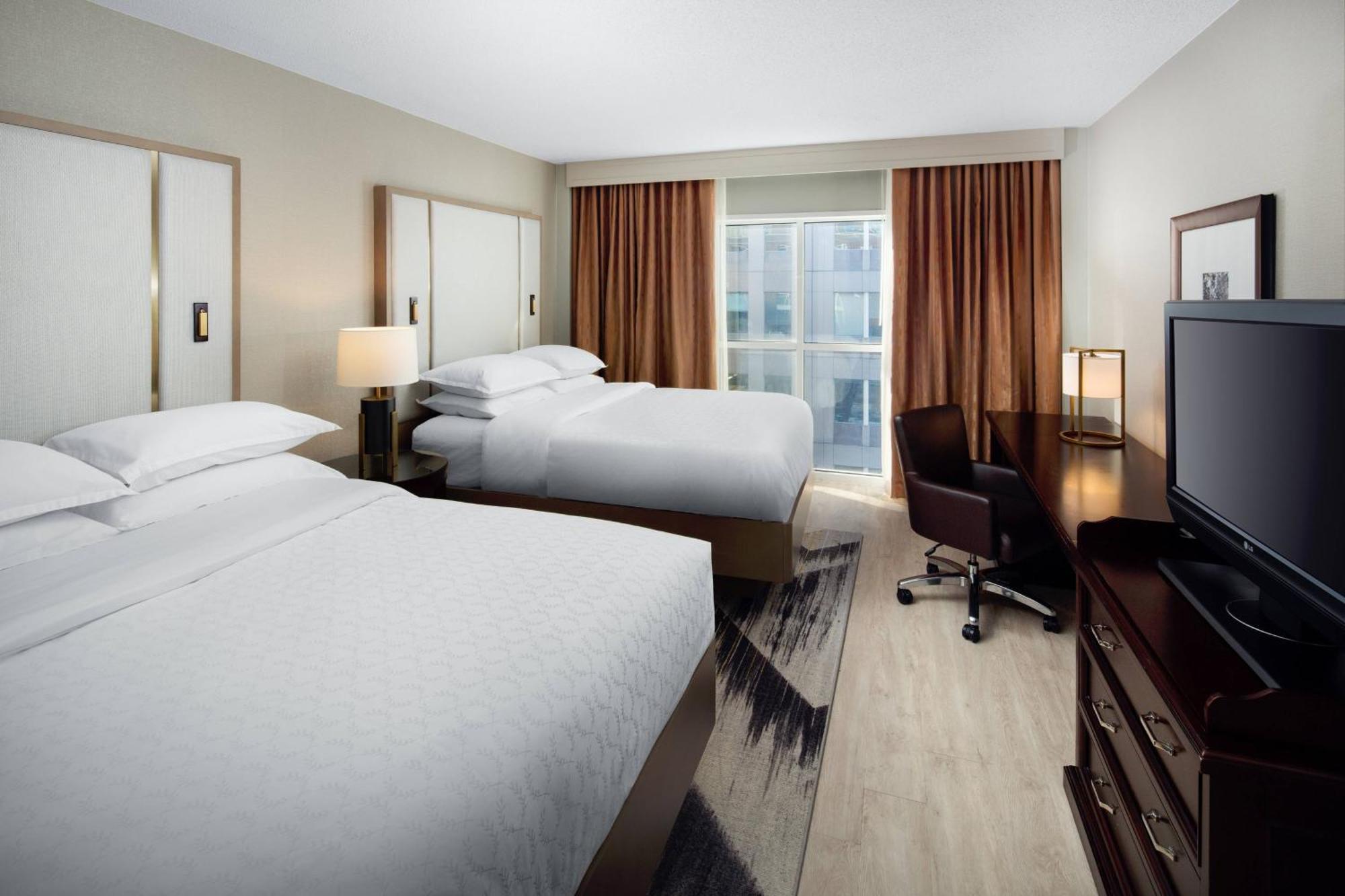 Sheraton Raleigh Hotel Buitenkant foto