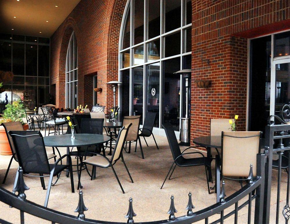 Sheraton Raleigh Hotel Buitenkant foto