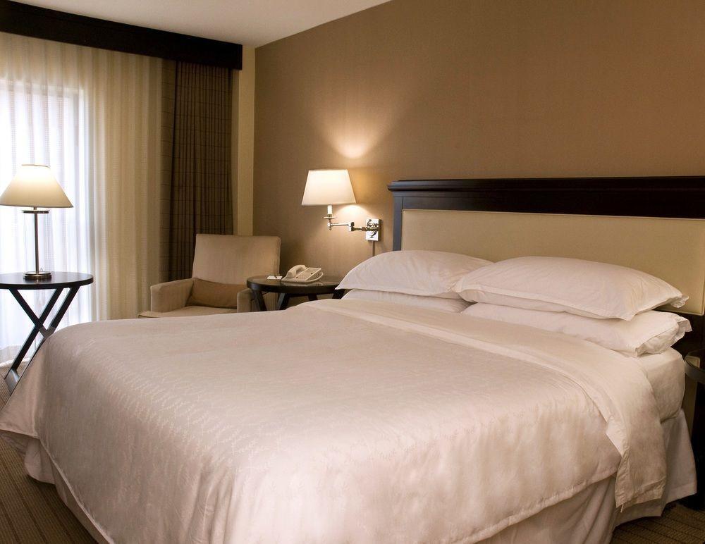 Sheraton Raleigh Hotel Buitenkant foto