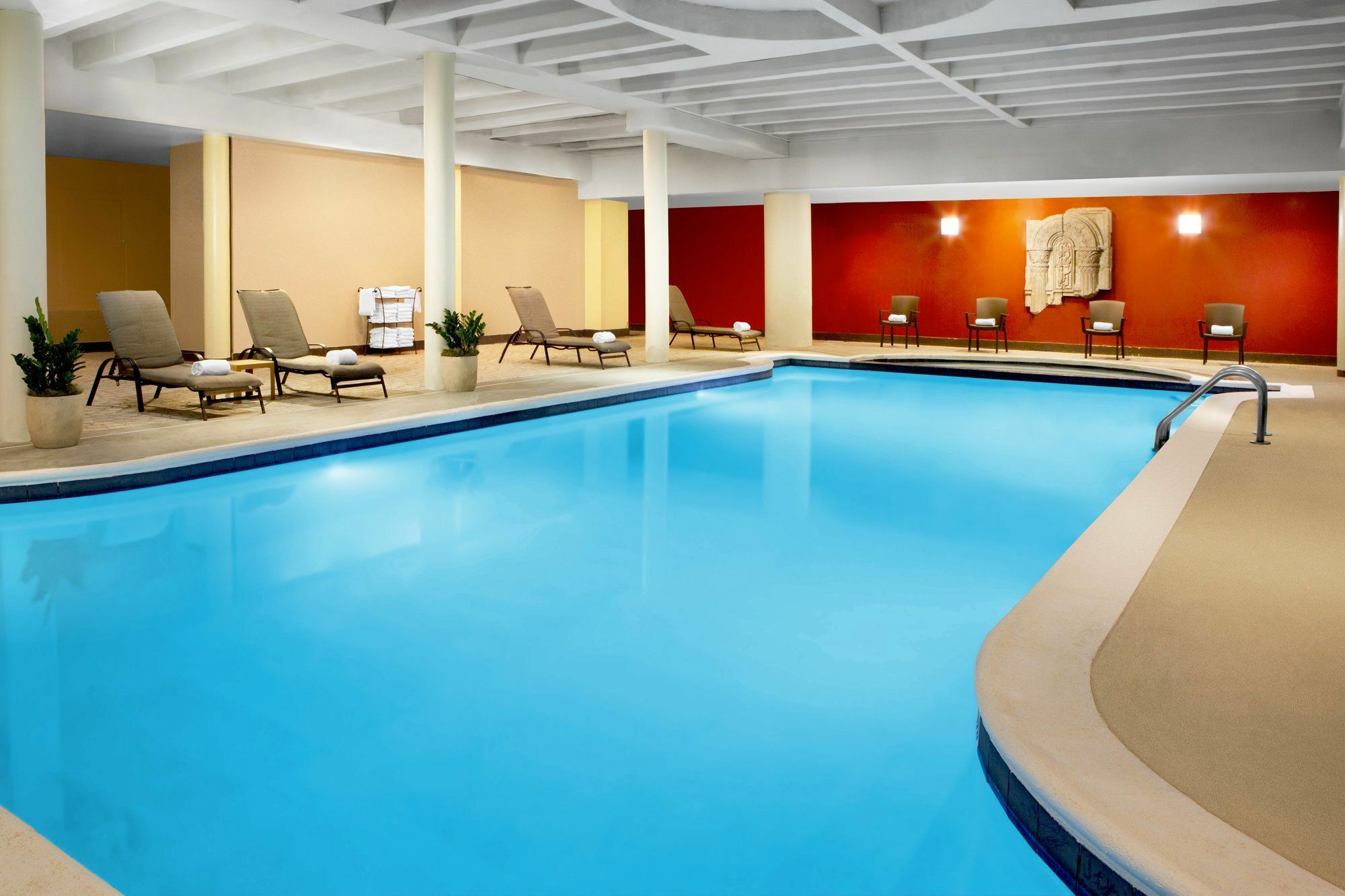 Sheraton Raleigh Hotel Buitenkant foto